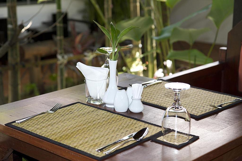 The Moon Villa Siem Reap Exterior foto