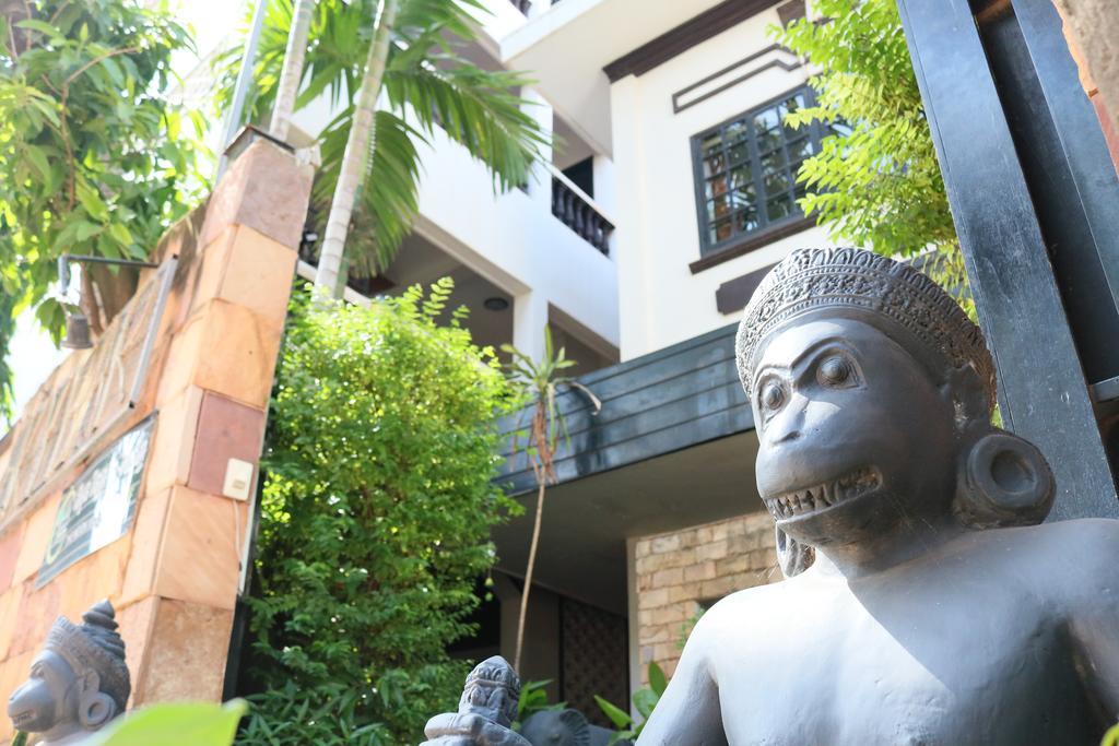 The Moon Villa Siem Reap Exterior foto